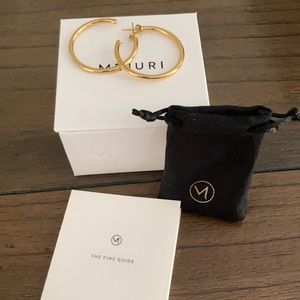 Mejuri  Tube Hoops. Gold.